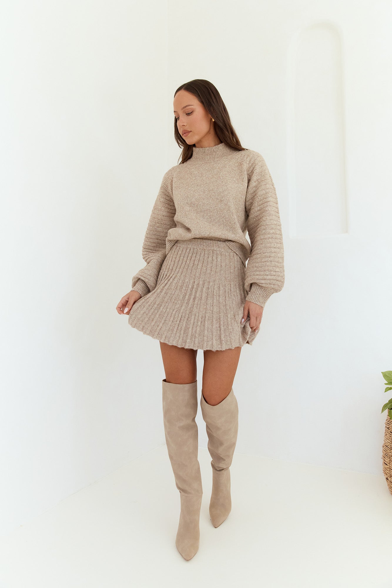 Seasonal Style Knit Mini Skirt Camel