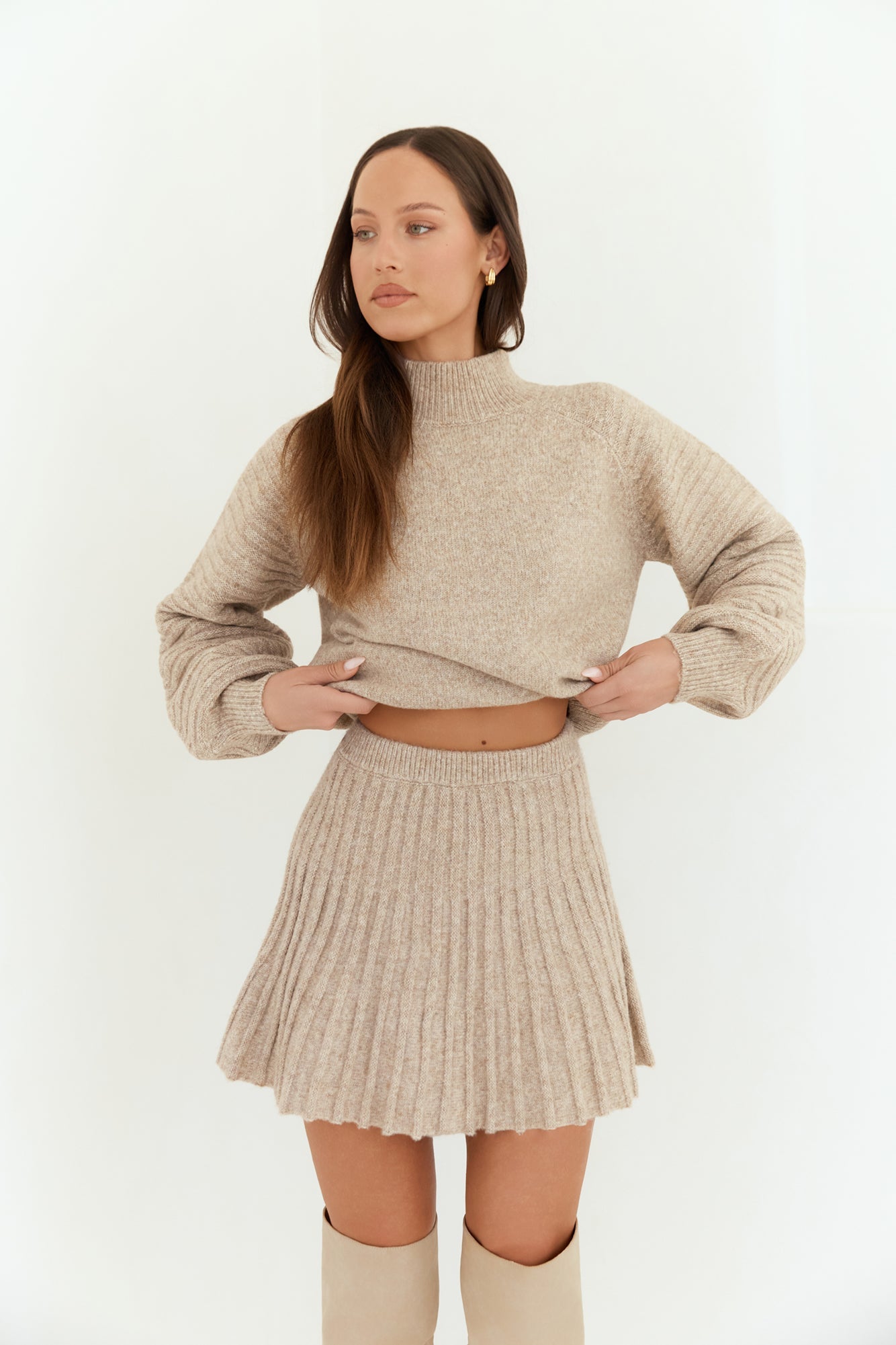 Seasonal Style Knit Mini Skirt Camel