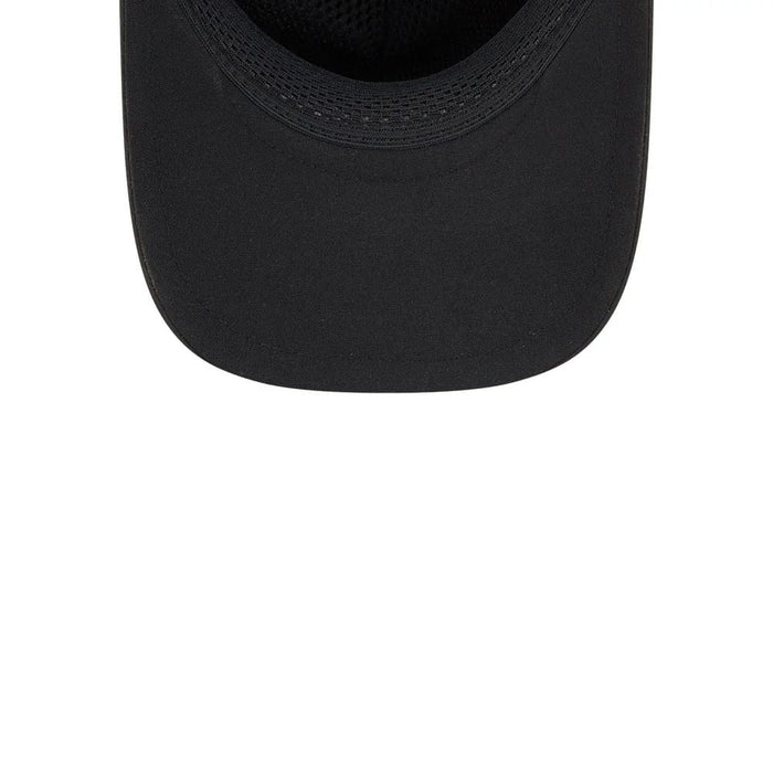 Pictured is this NBA Quickstrike Chicago Bulls 9FORTY Apex cap in black on black. 7