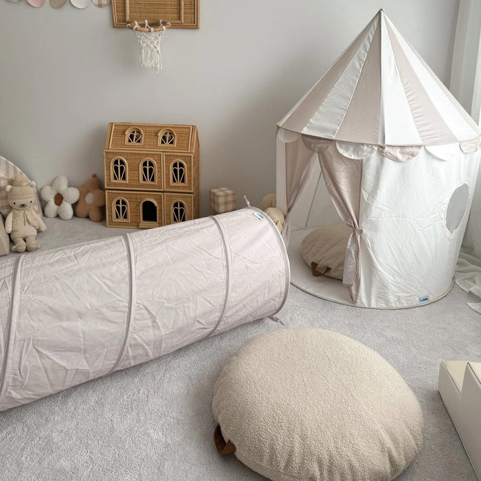 Circus Tent with 2pcs BAYLEY Teddy Boucle Cushion Bundle Nougat