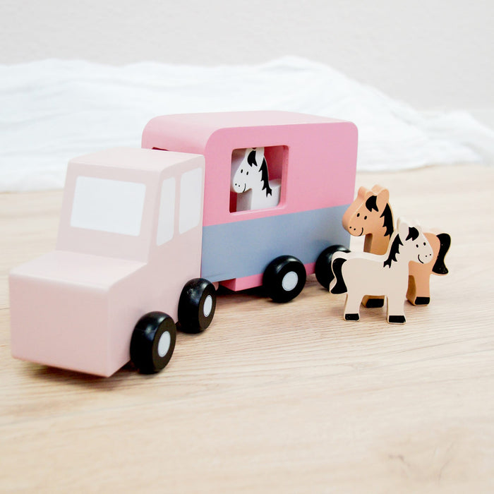JaBaDaBaDo Horse Trailer