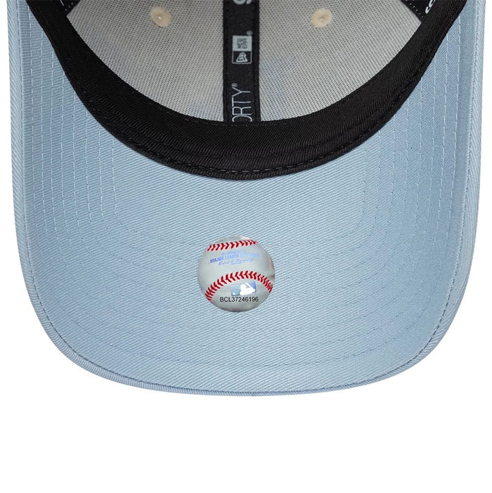 Pictured is this Womens MLB Floral LA Dodgers 9FORTY cap in Cream. 7