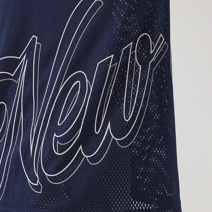 The model is wearing this New Era Mix League Oversized Mesh T-Shirt in blue. 4