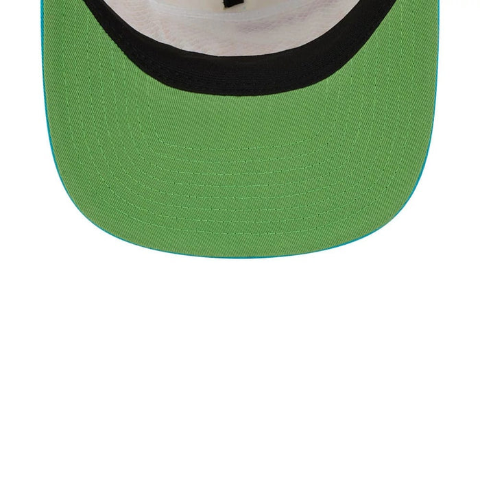 Pictured is this NBA Conference Script New York Knicks 19TWENTY cap in white. 2