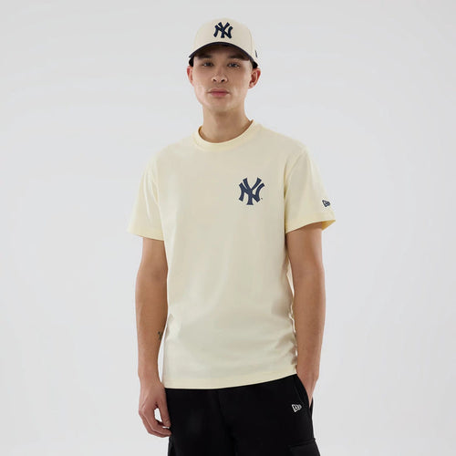 The model is wearing this MLB City Series New York Yankees T-Shirt in cream. 1