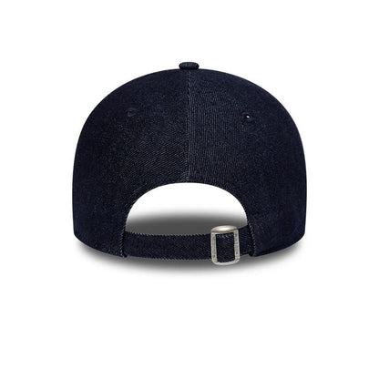 Pictured is this MLB Denim Heart New York Yankees 9FORTY cap in navy. 6