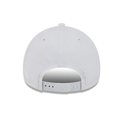 Pictured is this MLB Quickstrike New York Yankees 9FORTY Apex cap in white. 5