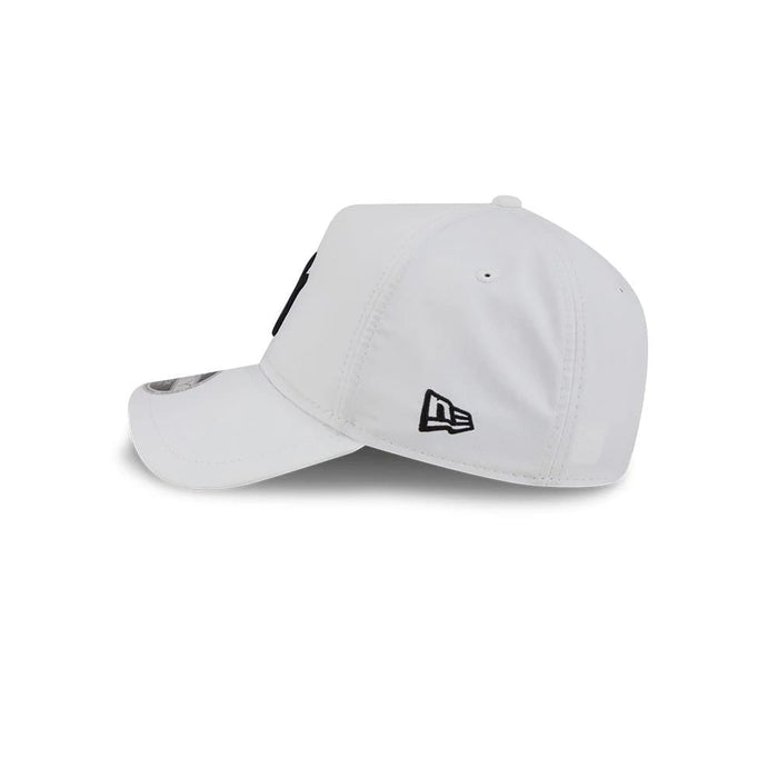 Pictured is this MLB Quickstrike New York Yankees 9FORTY Apex cap in white. 6