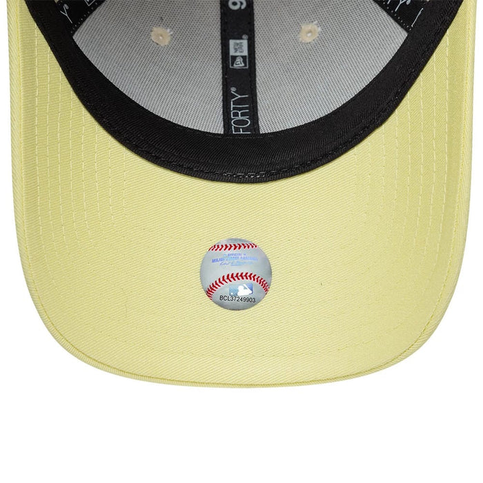 Pictured is this Womens MLB Floral New York Yankees 9FORTY cap in Cream. 7