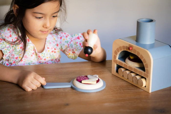 Tender Leaf Toys Make Me a Pizza Set