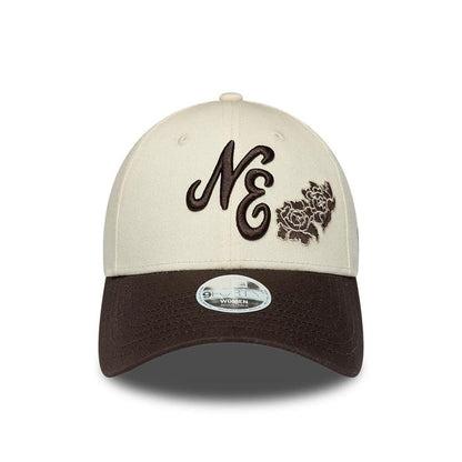 Pictured is this Womens New Era Floral 9FORTY cap in light beige. 2
