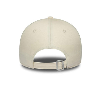 Pictured is this Womens New Era Floral 9FORTY cap in light beige. 4